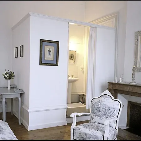 לינה וארוחת בוקר Chambres D'hote La Rotonde *