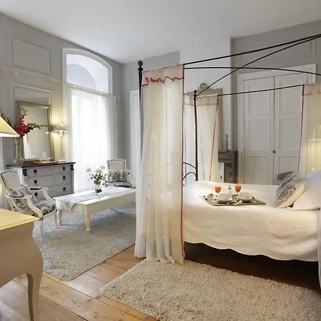 Chambres D'hote La Rotonde לינה וארוחת בוקר סנטה