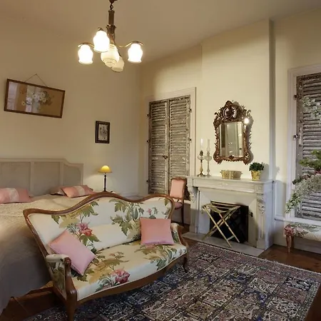Chambres D'hote La Rotonde לינה וארוחת בוקר *