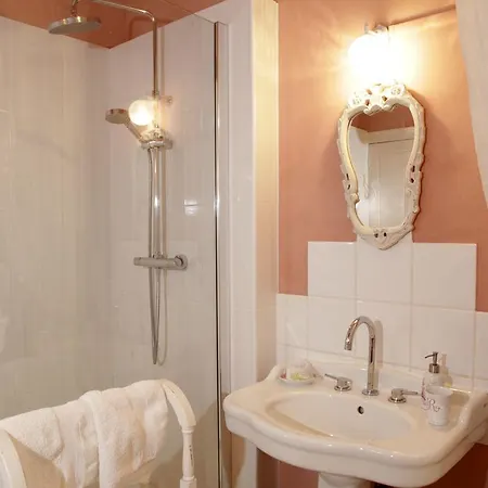 Chambres D'hote La Rotonde סנטה